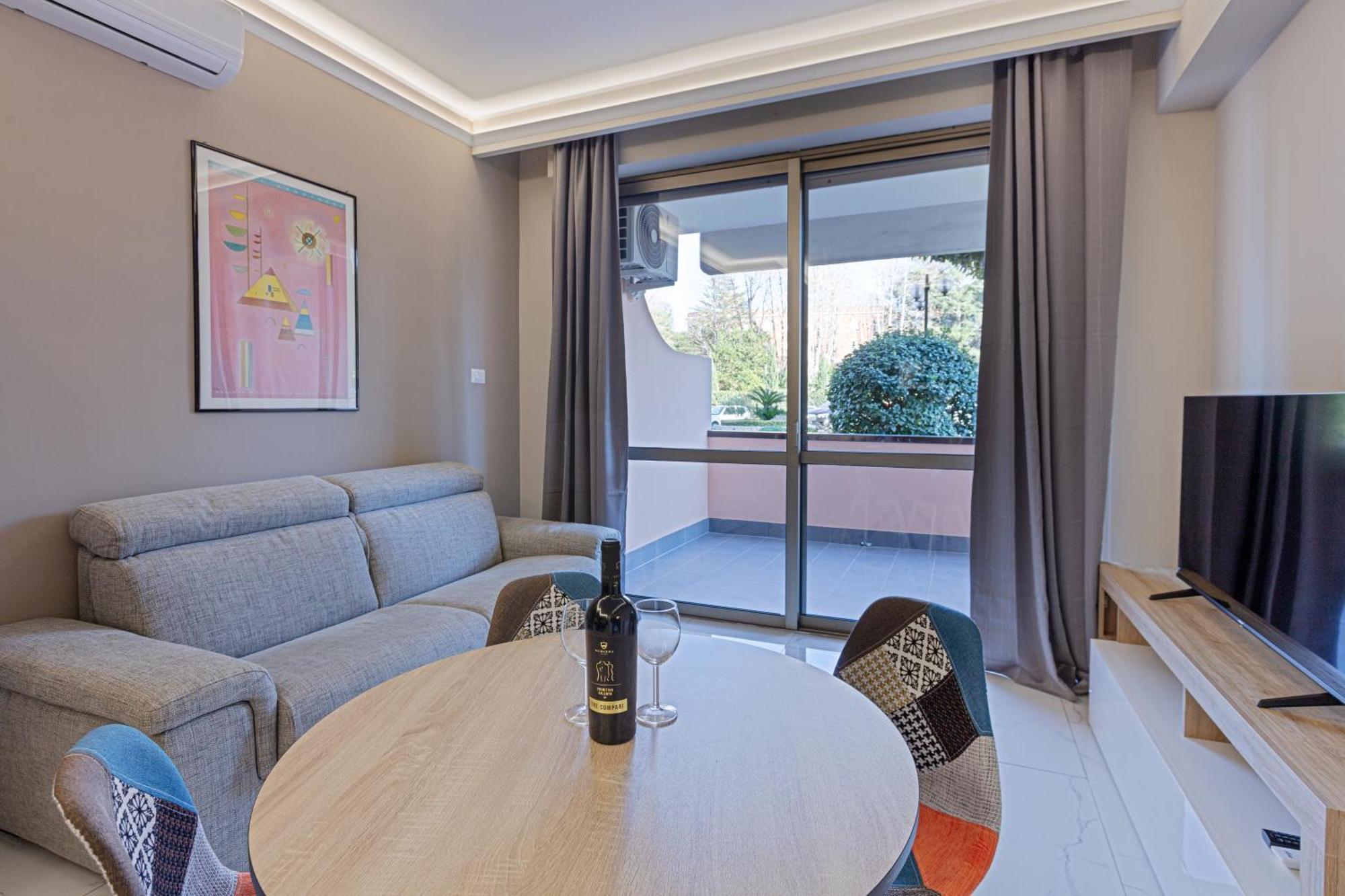 Aurelia Boutique Apartment Rome Exterior photo